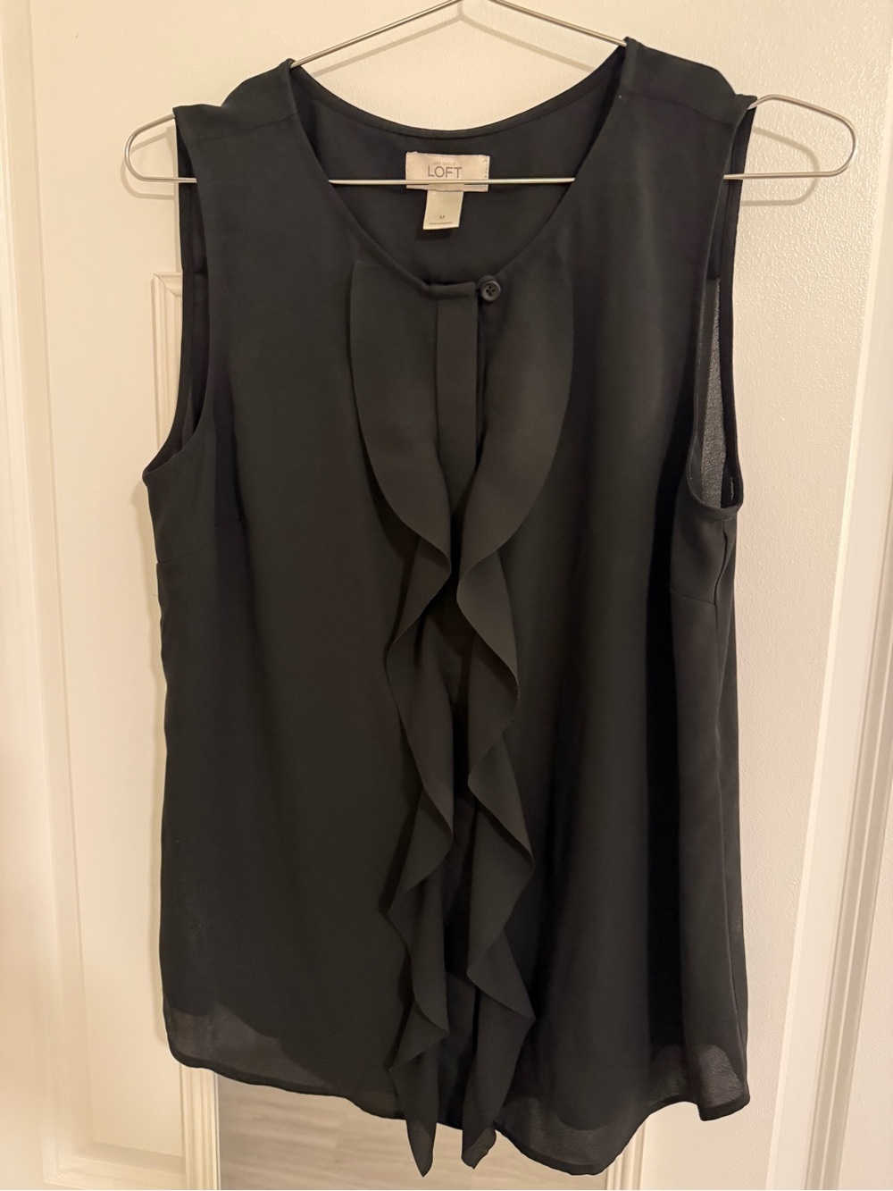 LOFT Black Sleeveless Ruffle Front Blouse Size Medium